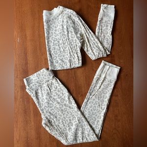 Pajama Set Leopard Print Girls Size 12 Old Navy
